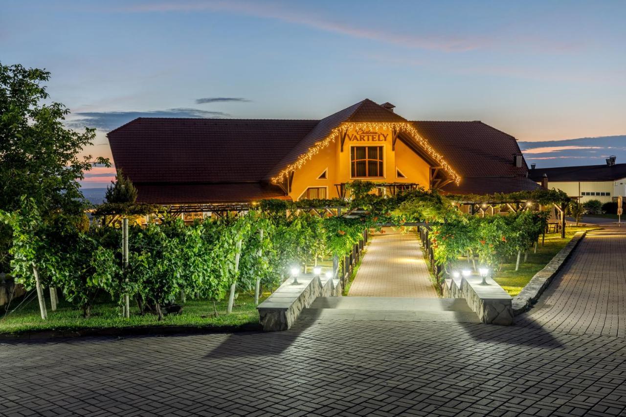 Chateau Vartely Orhei Exterior foto